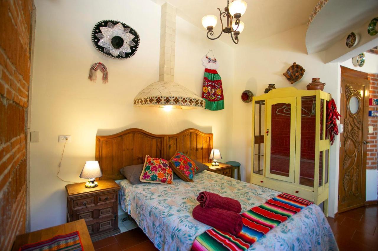 Majikal B&B - China Poblana Чолула Экстерьер фото